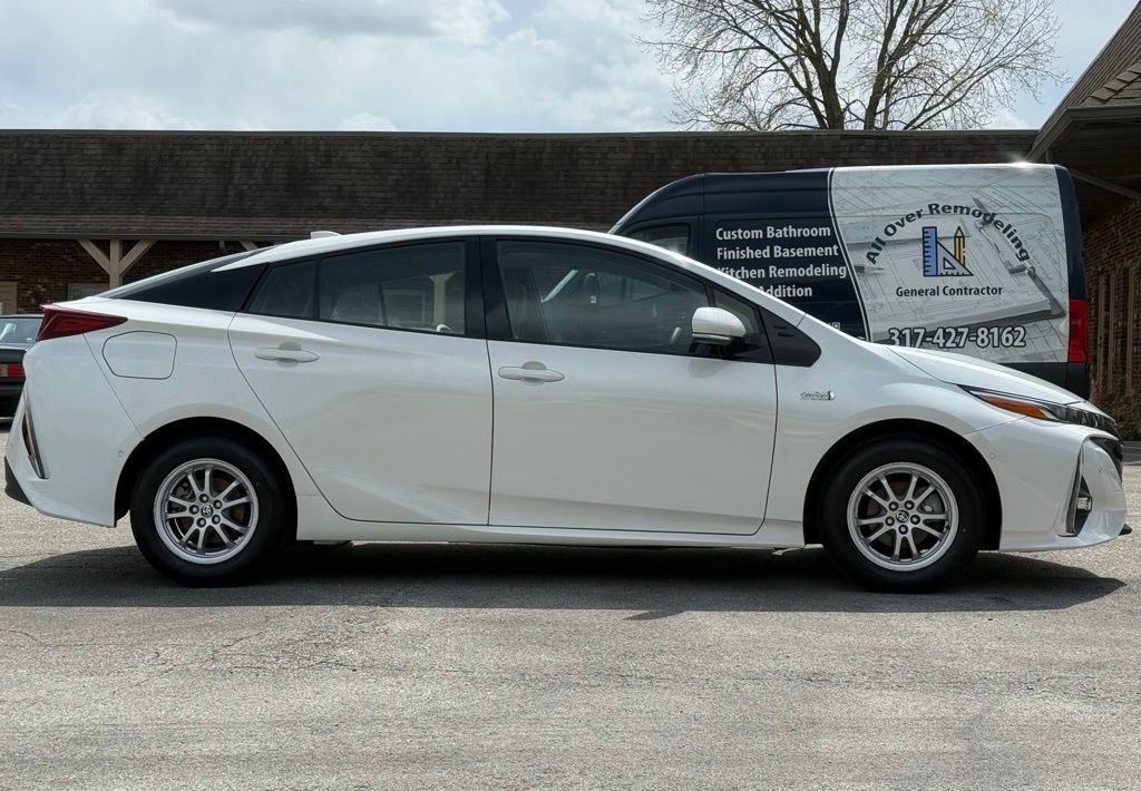 Used 2018 Toyota Prius Prime Advanced FWD image 6