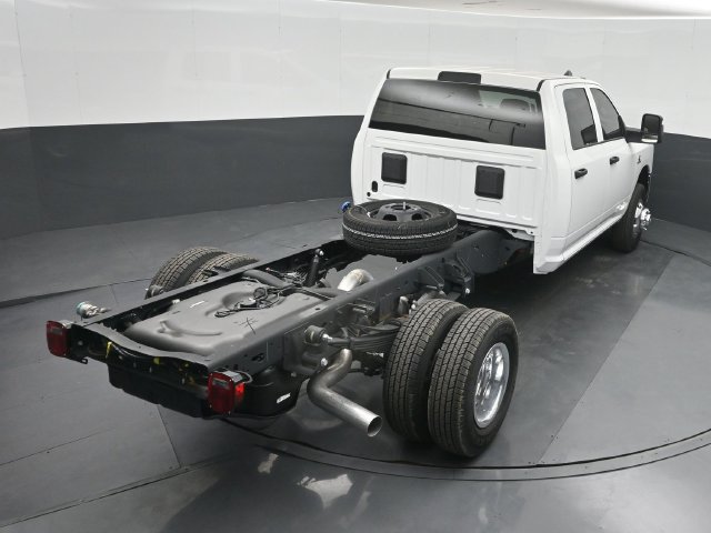 New 2026 RAM 3500 Tradesman w/ Chrome Appearance Group A AWD/4WD image 40