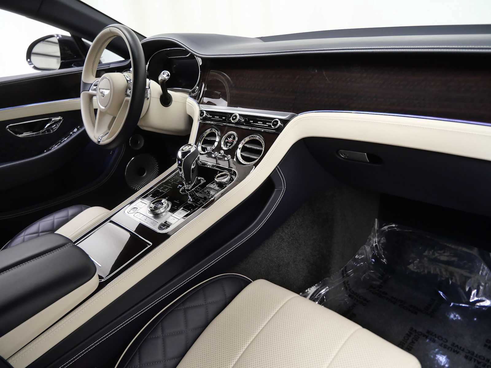 Used 2020 Bentley Continental GT AWD/4WD image 16
