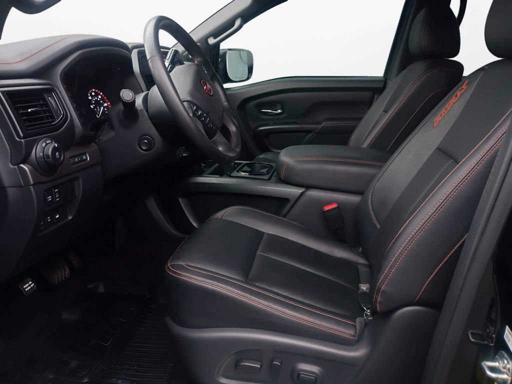 Used 2023 Nissan Titan PRO-4X w/ Pro-4x Convenience Package image 19