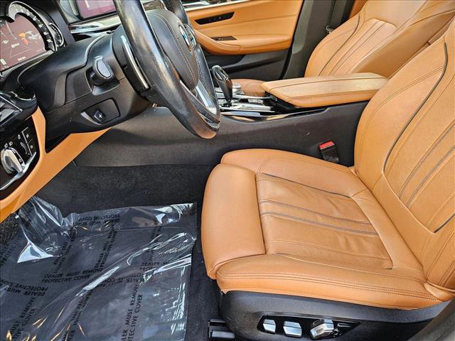 Used 2019 BMW 530e w/ Convenience Package image 15