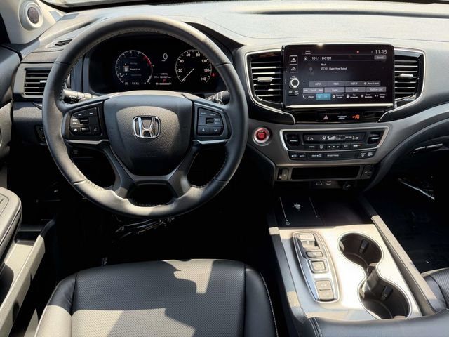 Used 2025 Honda Ridgeline RTL image 11