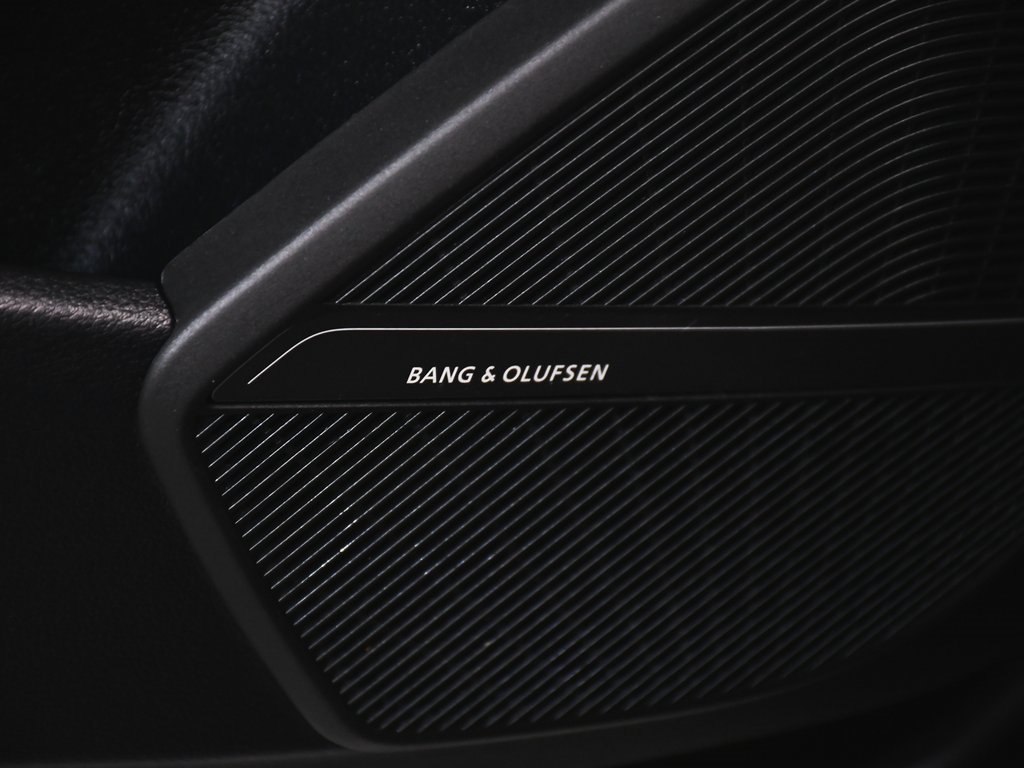 Used 2025 Audi SQ5 Premium Plus image 16