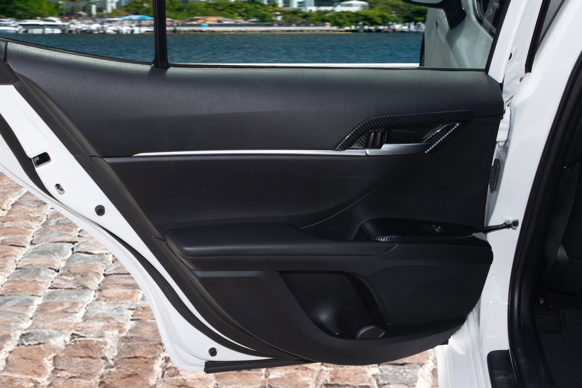 Used 2023 Toyota Camry SE image 11