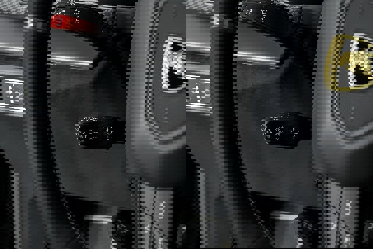 Used 2024 Lamborghini Urus Performante image 32