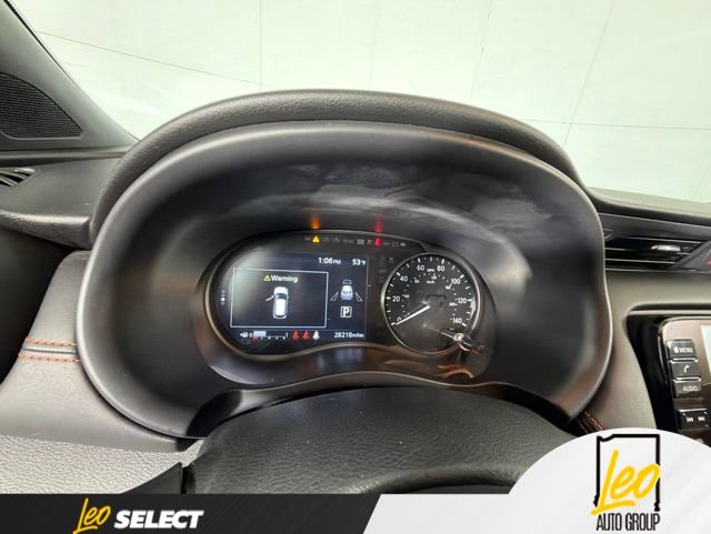 Used 2023 Nissan Kicks SR w/ SR Premium Package FWD image 18