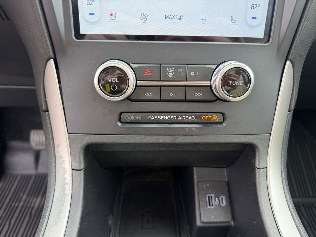 Used 2022 Ford Edge SEL w/ Convenience Package AWD/4WD image 32