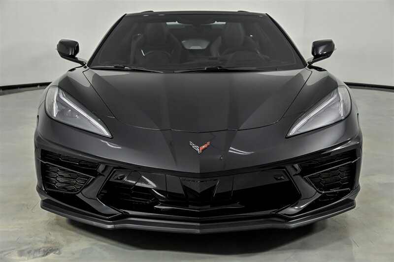 Used 2022 Chevrolet Corvette Stingray Premium Conv w/ Z51 Performance Package RWD image 5