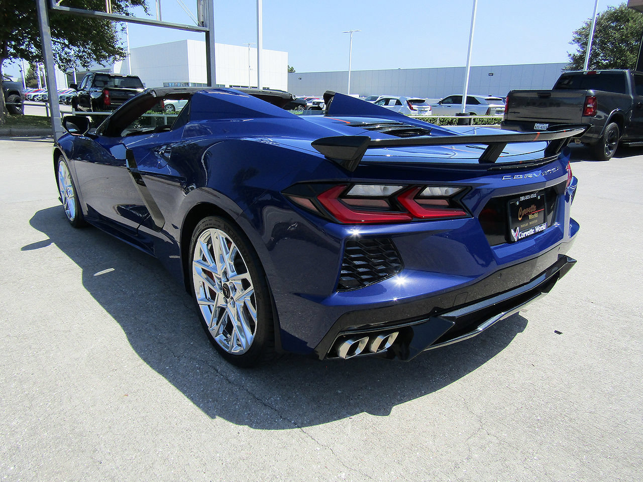 Used 2026 Chevrolet Corvette Stingray Premium Conv w/ Z51 Performance Package RWD image 7