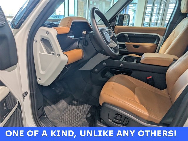 Used 2024 Land Rover Defender 110 S image 12