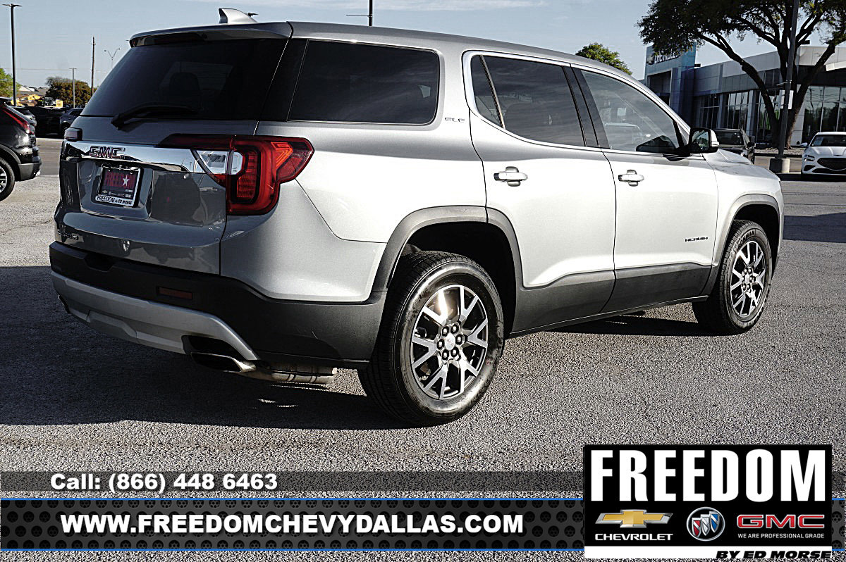 Used 2023 GMC Acadia SLE image 39