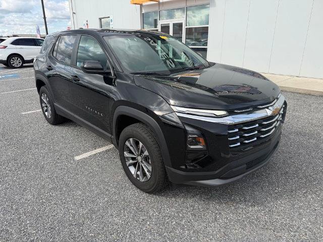Used 2026 Chevrolet Equinox LT FWD image 2