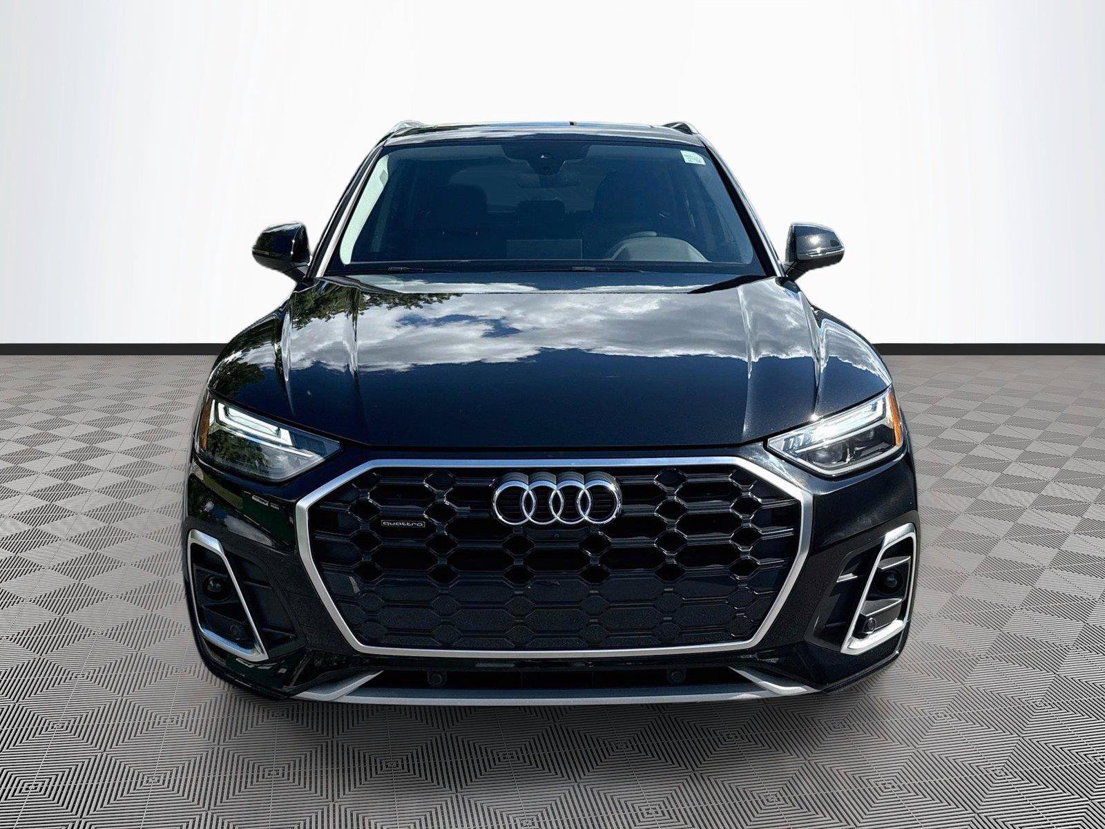 Certified 2024 Audi Q5 2.0T Premium Plus AWD/4WD image 2