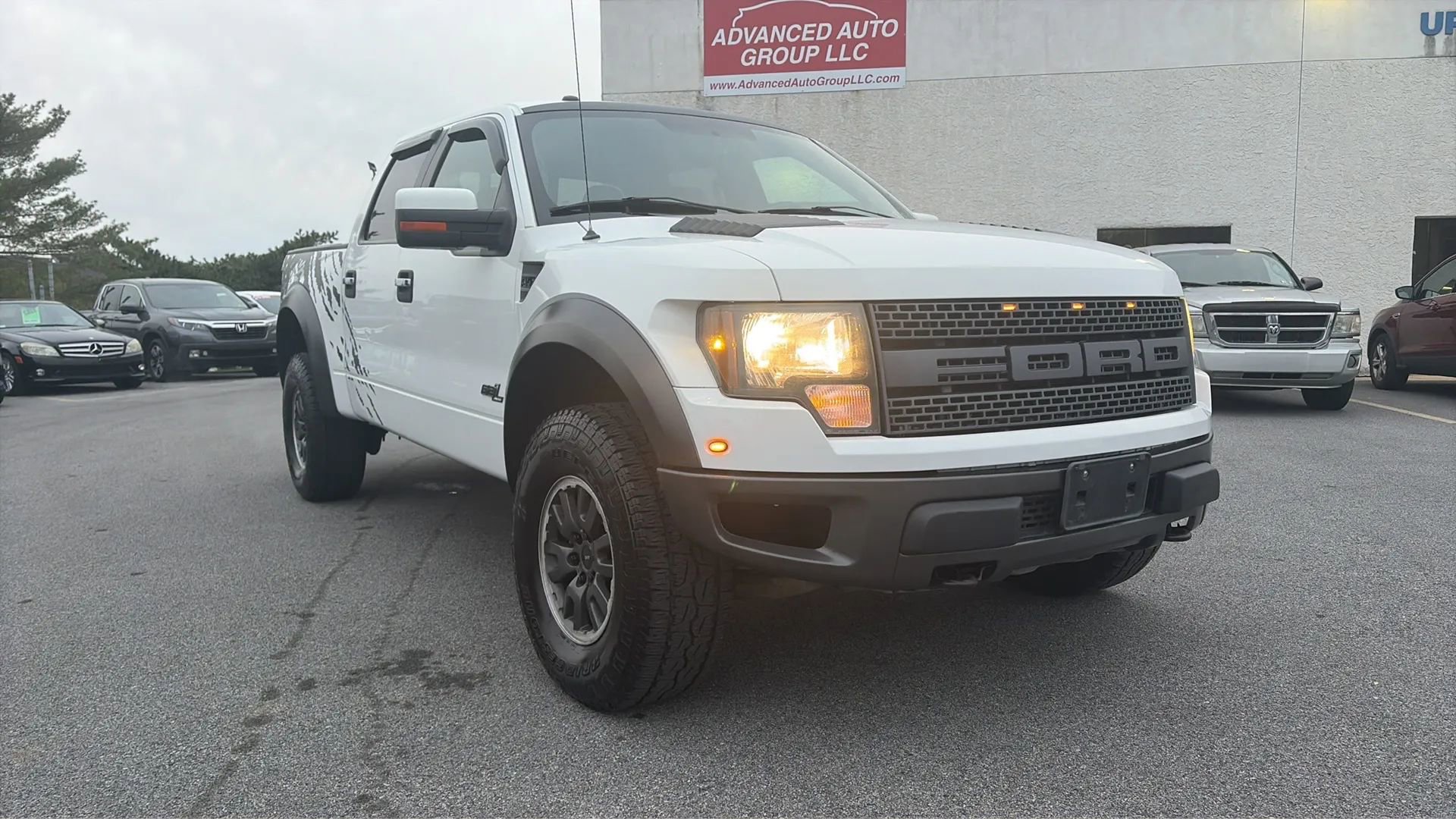 Used 2011 Ford F150 Raptor w/ Raptor Luxury Pkg image 18