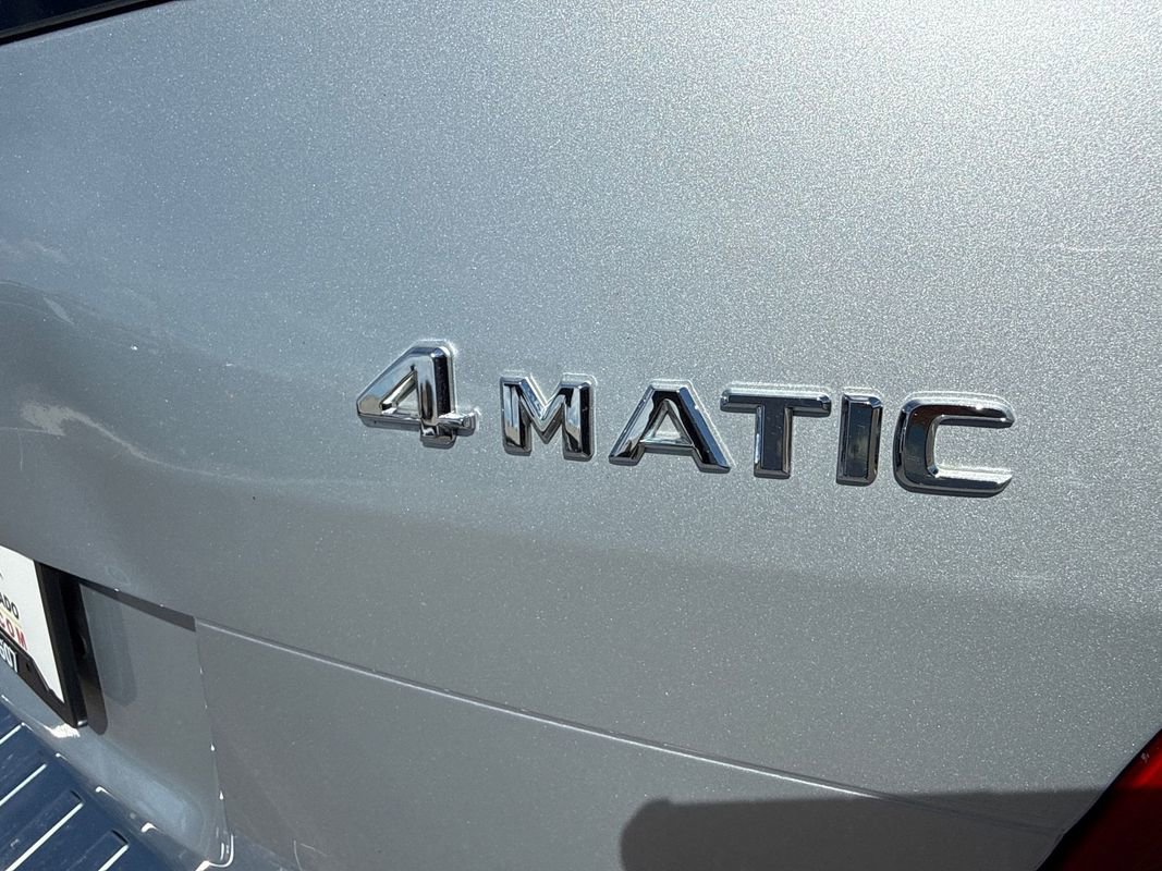 Used 2011 Mercedes-Benz GLK 350 4MATIC image 13