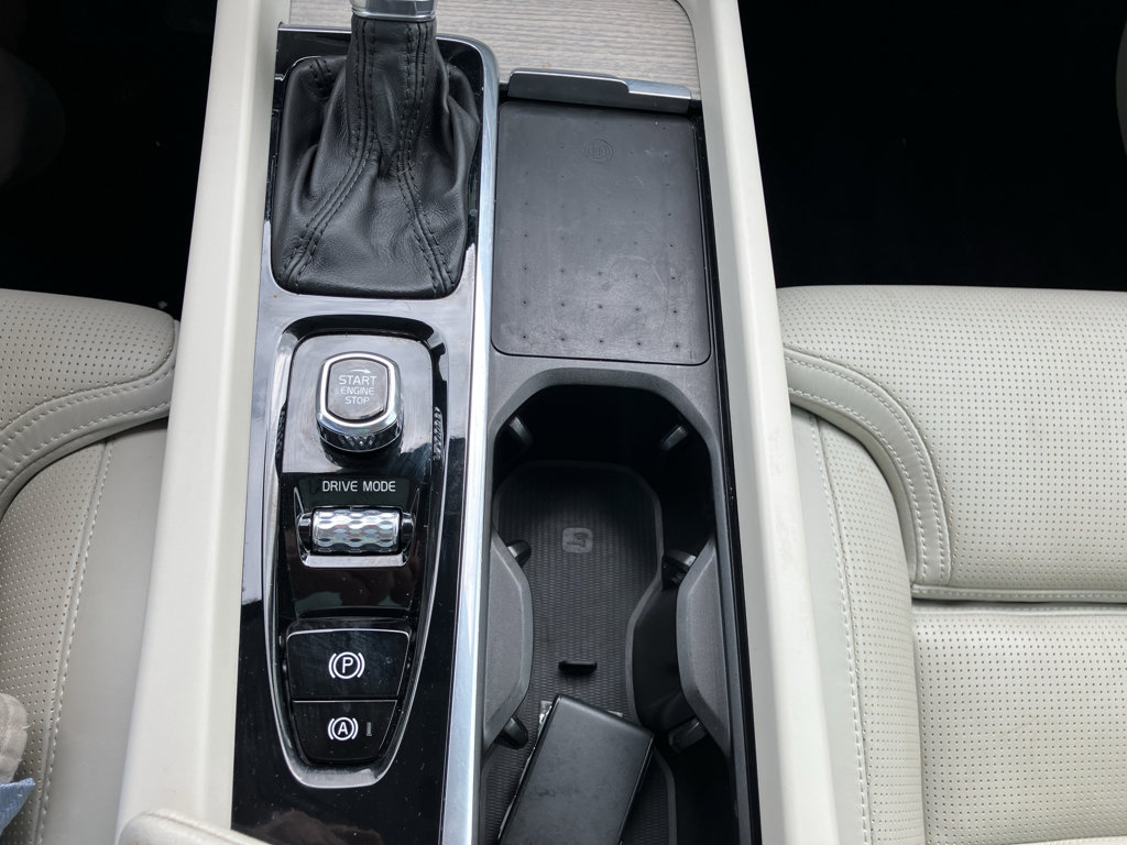 Used 2021 Volvo XC60 T6 Inscription w/ Advanced Package image 22