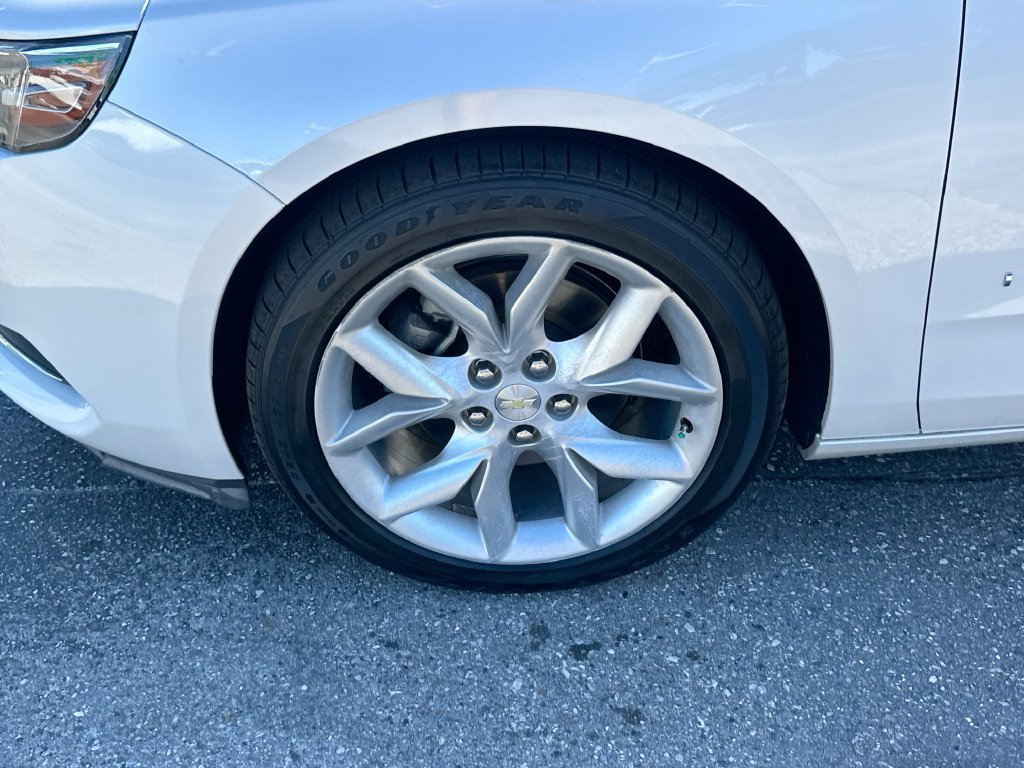 Used 2017 Chevrolet Impala LT w/ Leather Package FWD image 29