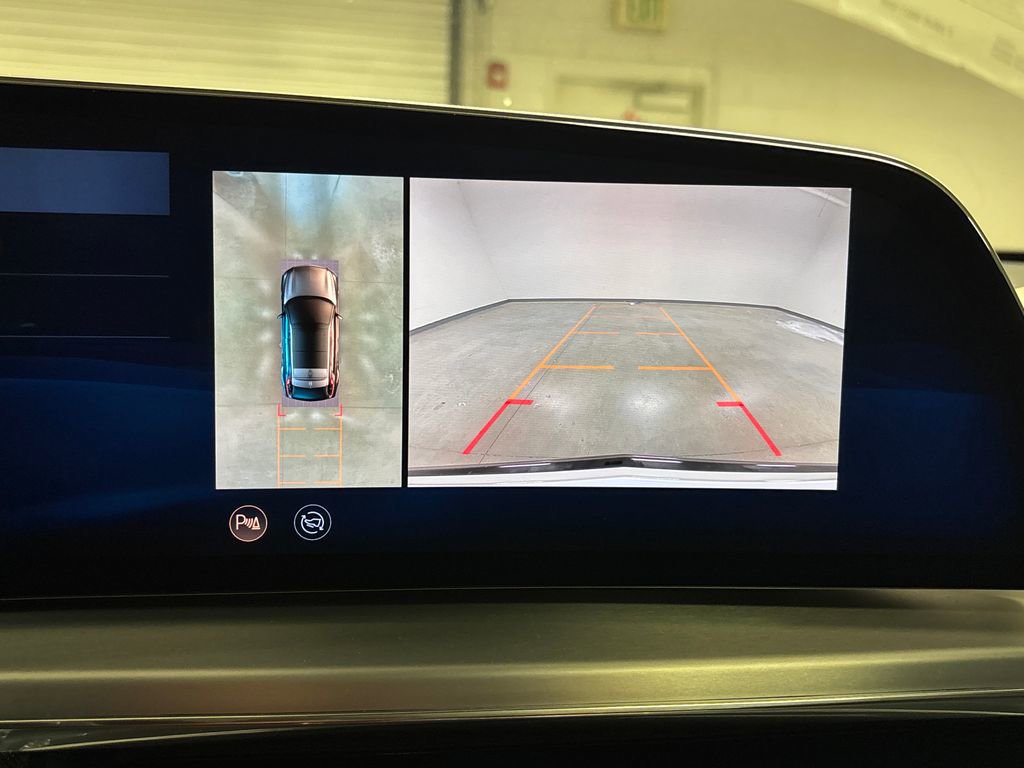 New 2025 Cadillac Lyriq Sport RWD image 44