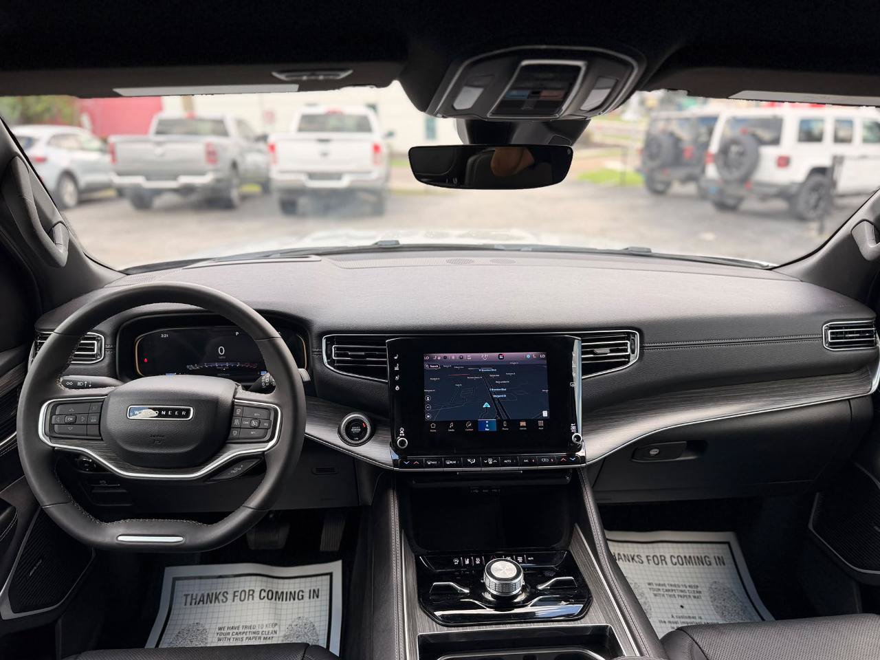 Used 2024 Jeep Wagoneer Series III AWD/4WD image 19