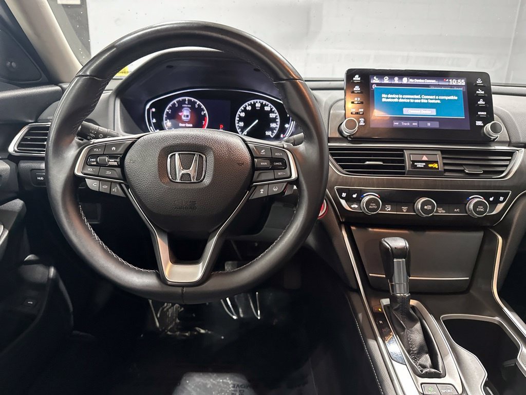 Used 2018 Honda Accord Touring image 8