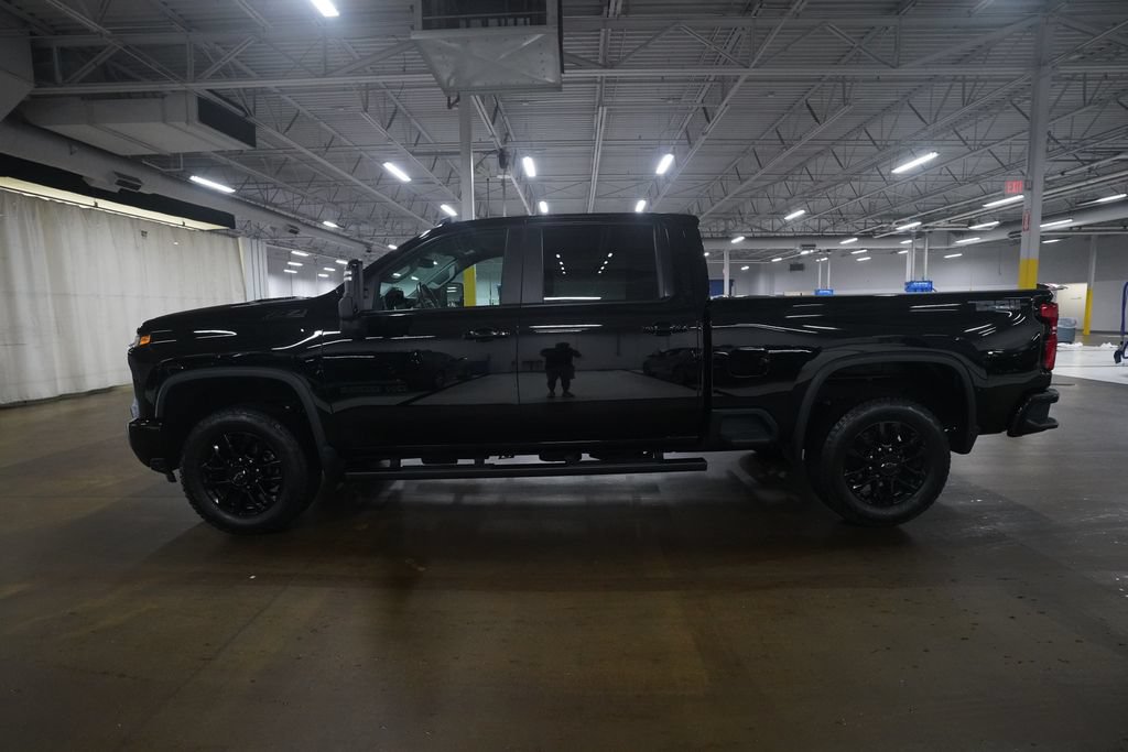 Used 2025 Chevrolet Silverado 2500 LT w/ Trail Boss Package AWD/4WD image 23