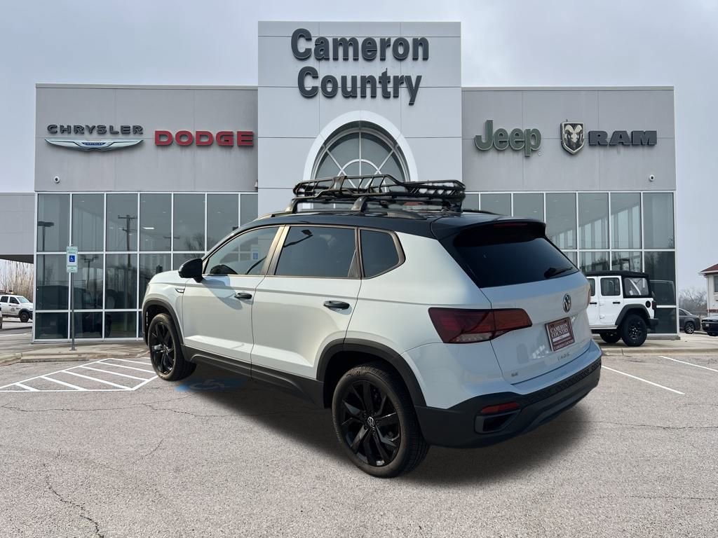 Used 2024 Volkswagen Taos SE image 5