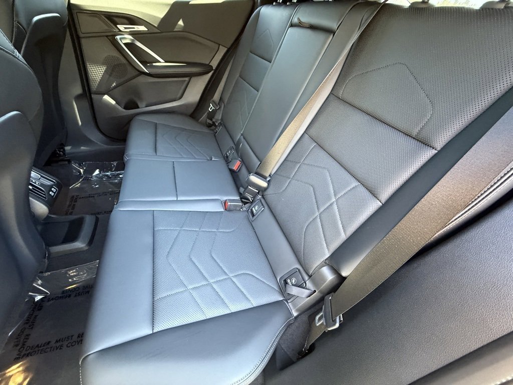 Used 2025 BMW X2 xDrive28i w/ Technology Package image 31