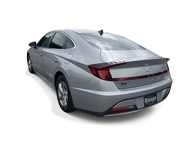 Used 2023 Hyundai Sonata SE FWD image 3