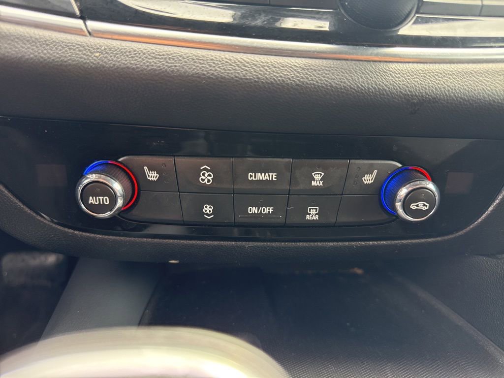 Used 2020 Buick Enclave Preferred w/ LPO, Floor Liner Package image 22