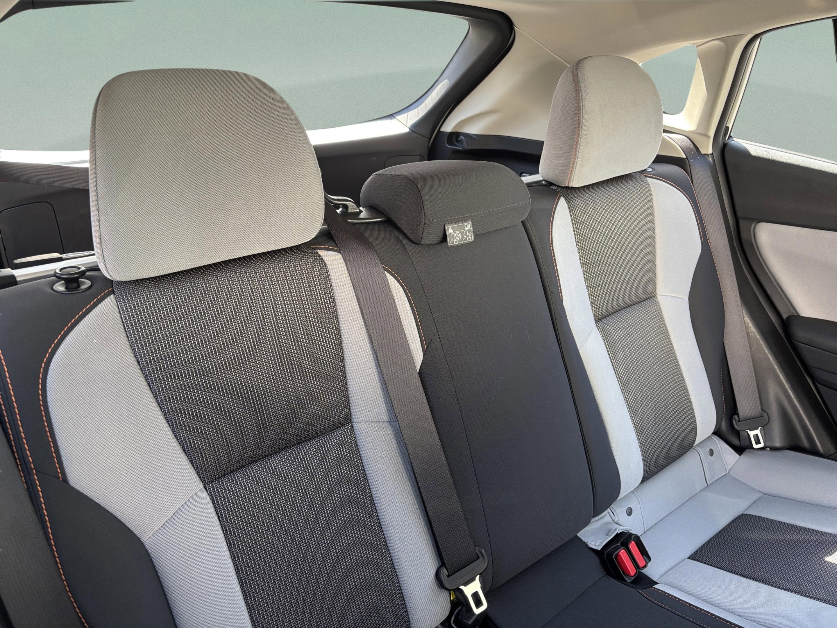 Used 2021 Subaru Crosstrek 2.0i Premium w/ Moonroof Package image 25