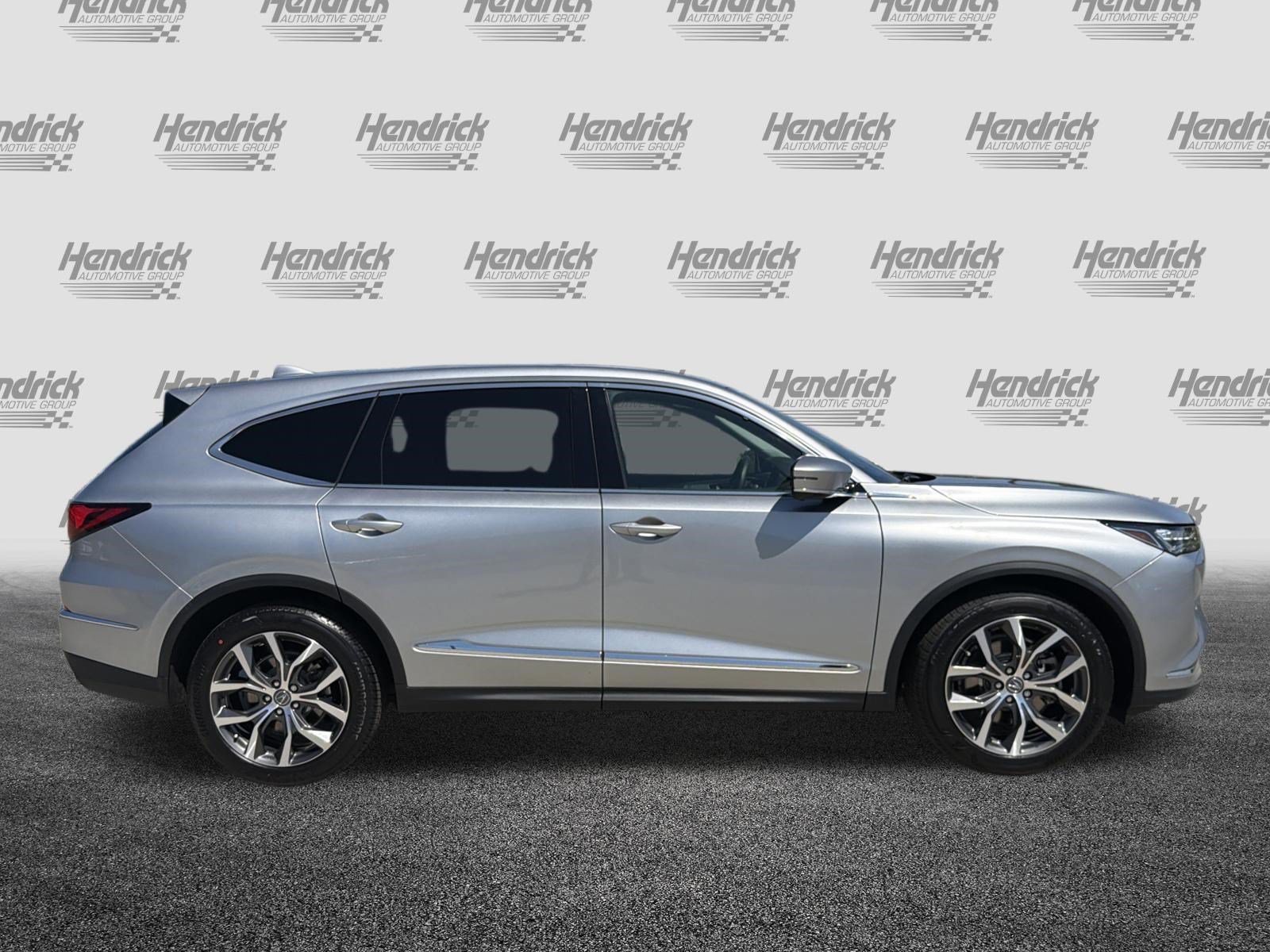 Certified 2024 Acura MDX w/ Technology Package FWD image 11