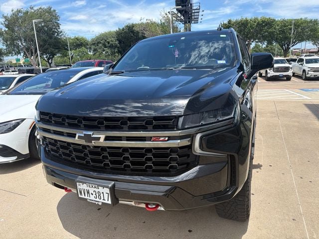 Used 2021 Chevrolet Tahoe Z71 w/ Luxury Package AWD/4WD image 2