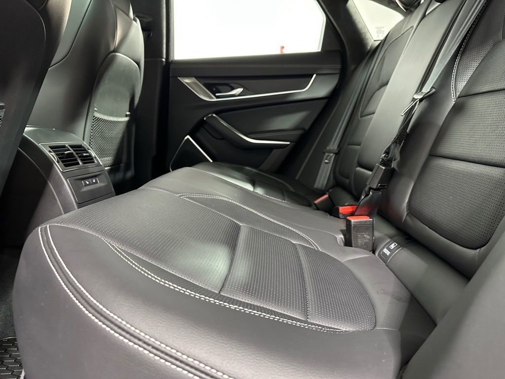 Used 2024 Jaguar XF R-Dynamic SE image 16