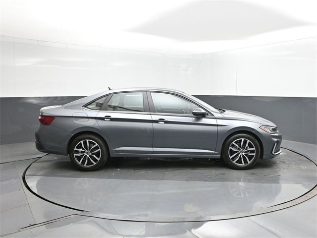 New 2025 Volkswagen Jetta SE image 26