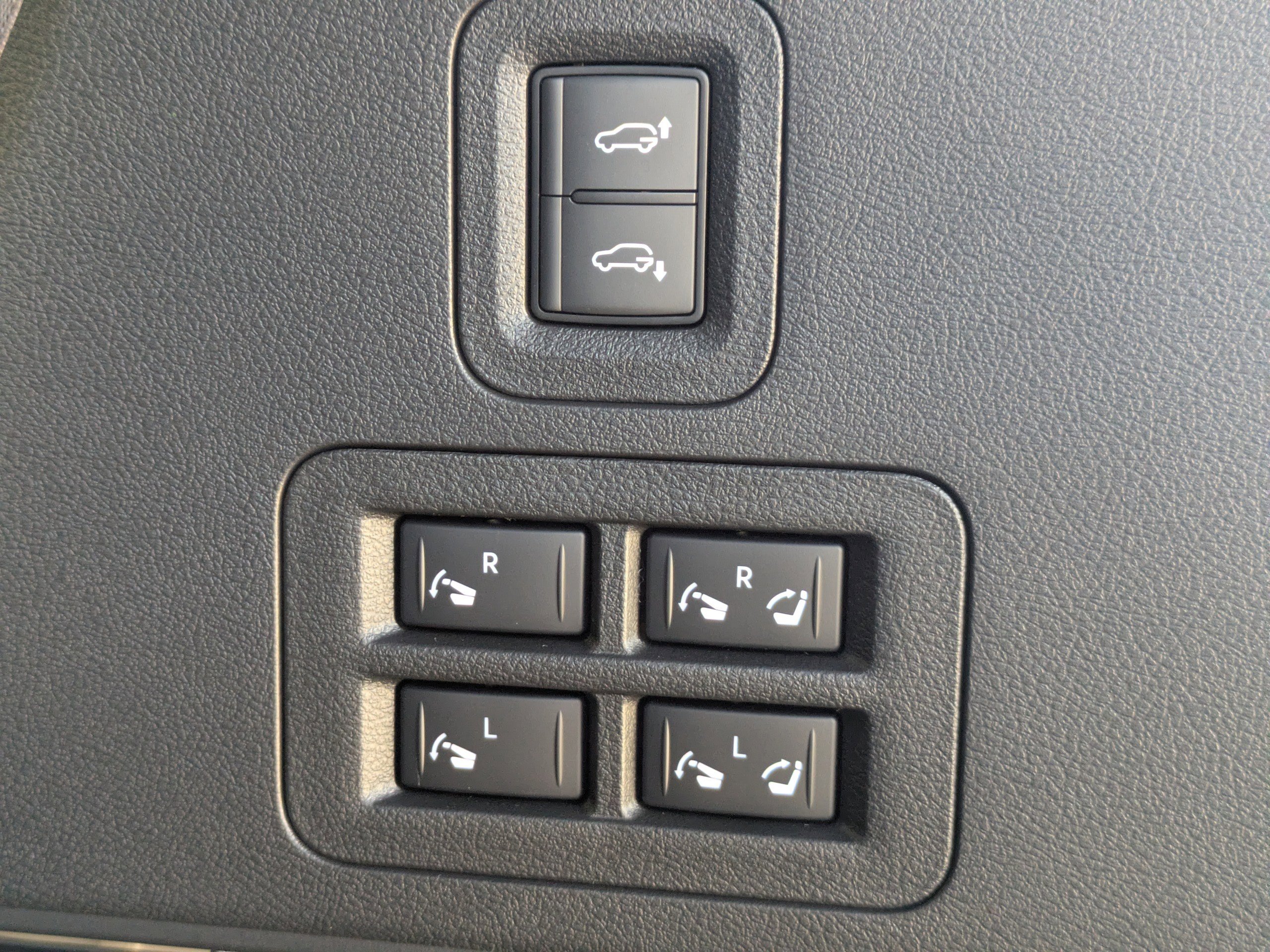 New 2026 Nissan Armada Platinum Reserve image 14