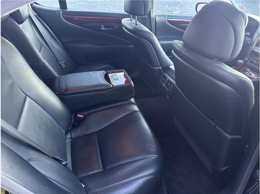 Used 2008 Lexus LS 460 image 26