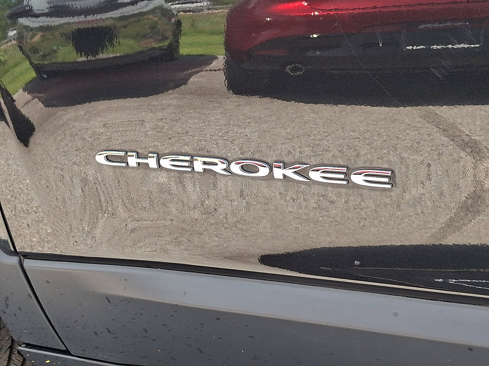 Used 2016 Jeep Cherokee Latitude w/ Safety/Convenience Group AWD/4WD image 28