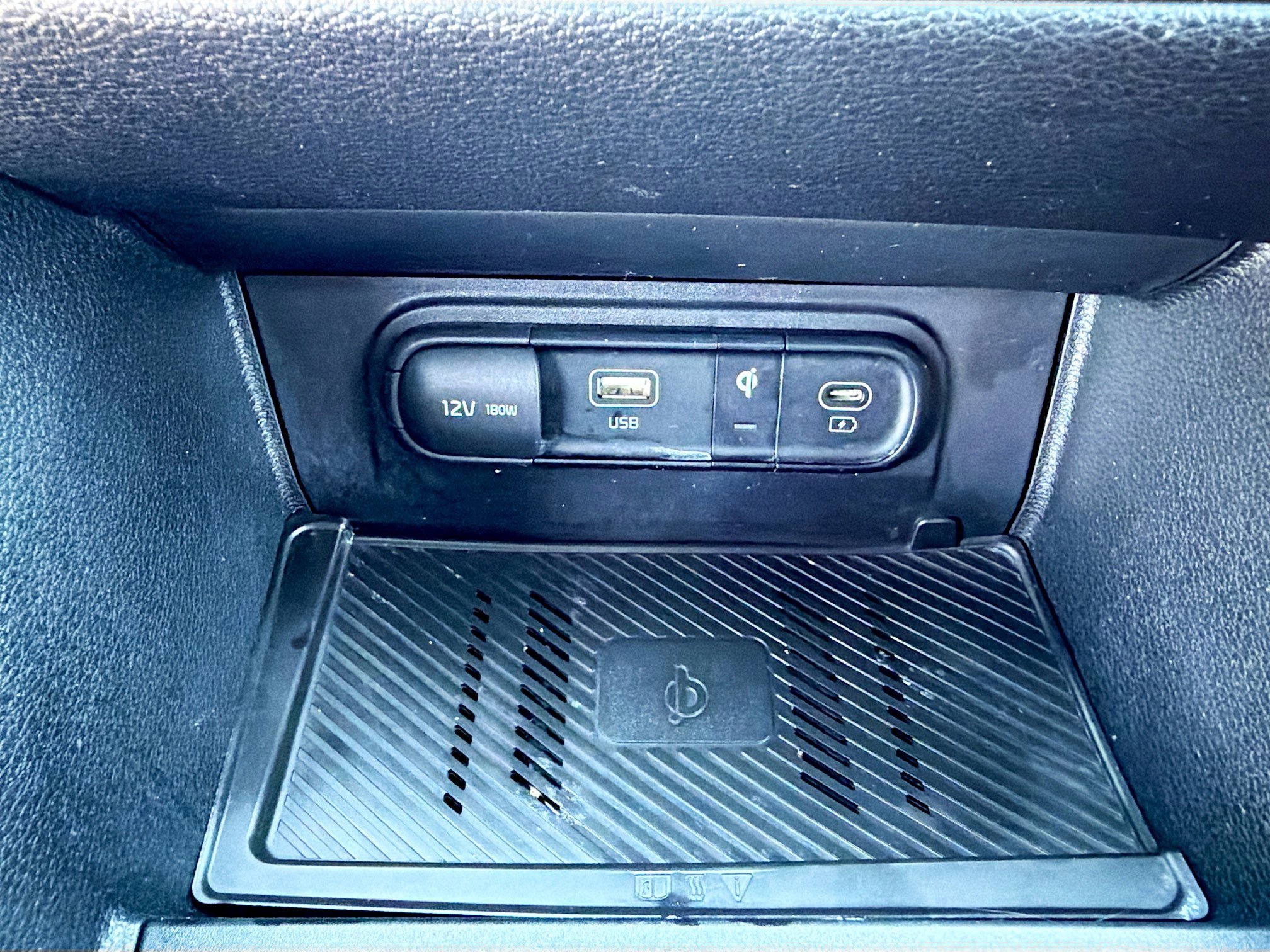 Used 2023 Kia Sportage SX image 31