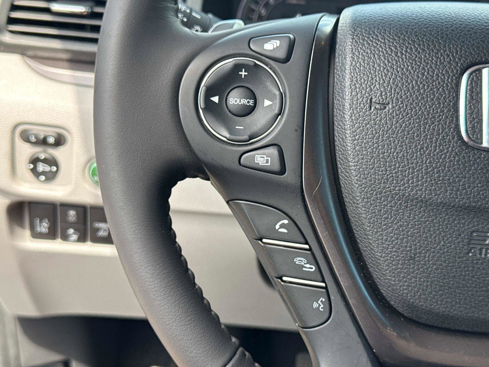 Certified 2023 Honda Ridgeline RTL image 30