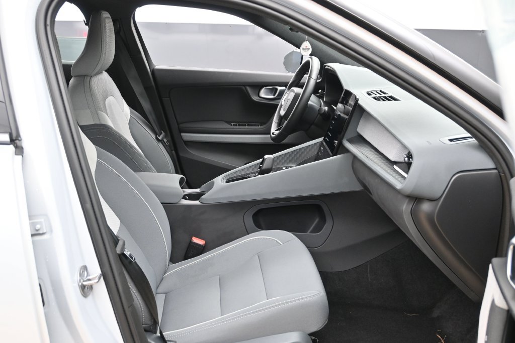 Used 2024 Polestar Polestar 2 AWD/4WD image 25