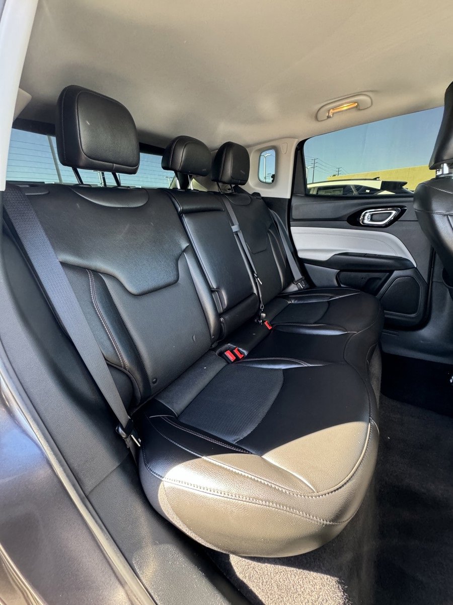 Used 2022 Jeep Compass Limited image 16