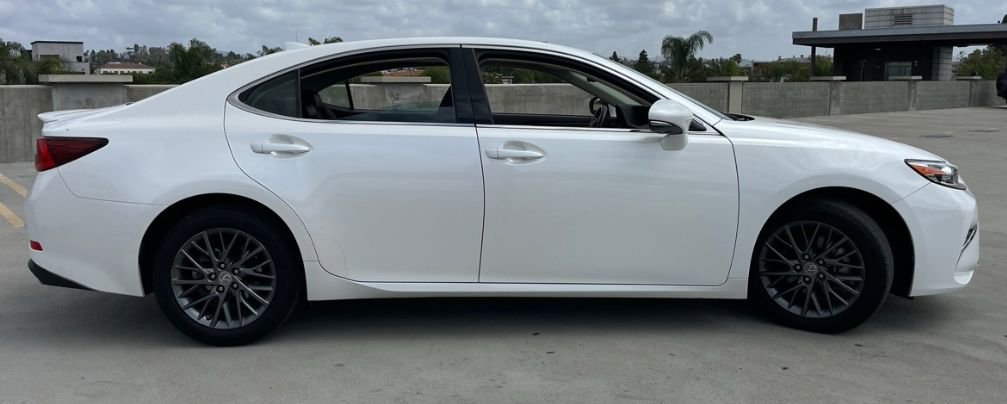 Used 2018 Lexus ES 350 w/ Premier Package FWD image 4