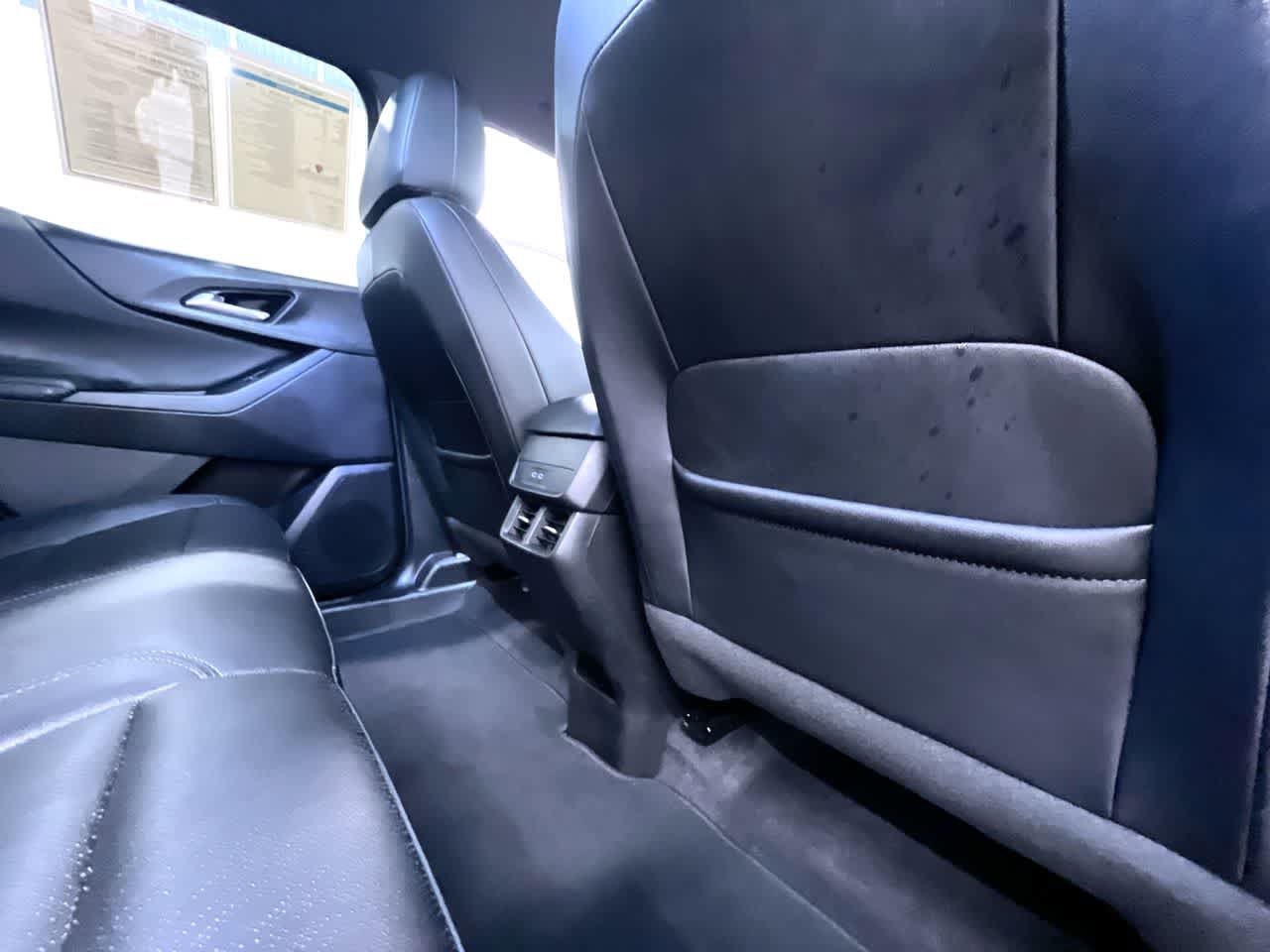 Used 2025 Chevrolet Equinox LT w/ Convenience Package II FWD image 40
