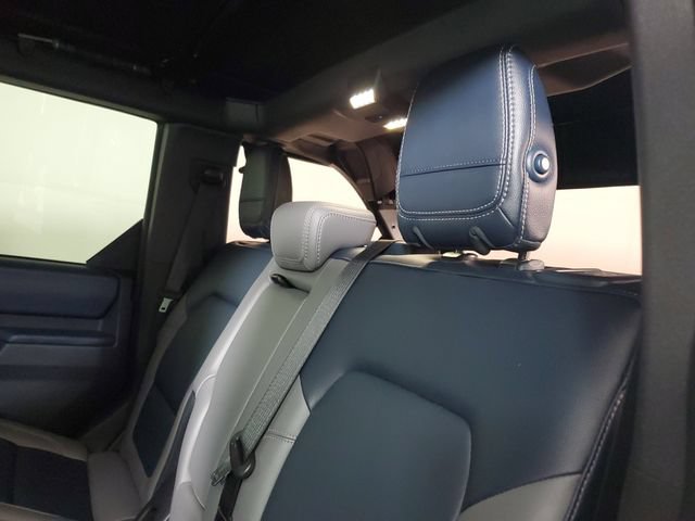 Used 2024 Ford Bronco Outer Banks AWD/4WD image 11