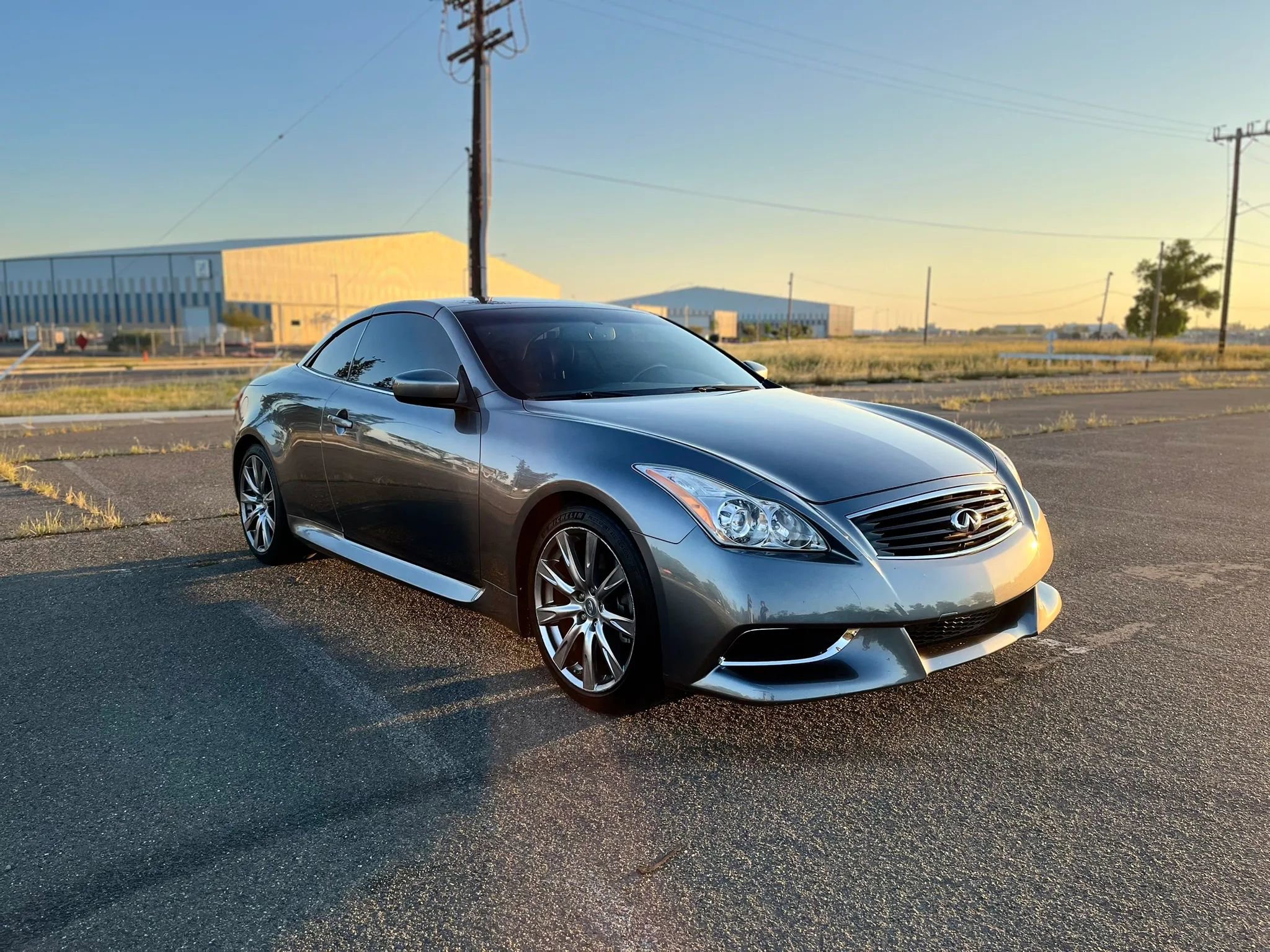 Used 2010 INFINITI G37 Anniversary Edition RWD image 11