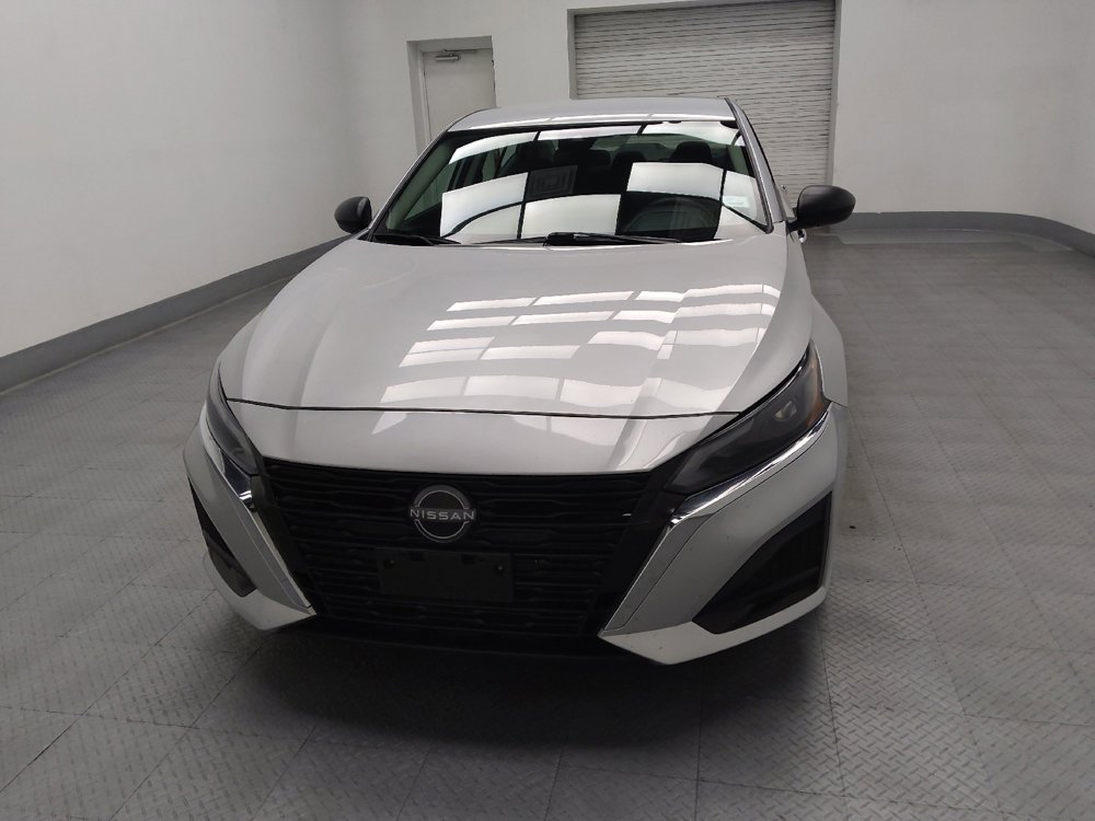 Used 2024 Nissan Altima 2.5 SV image 15