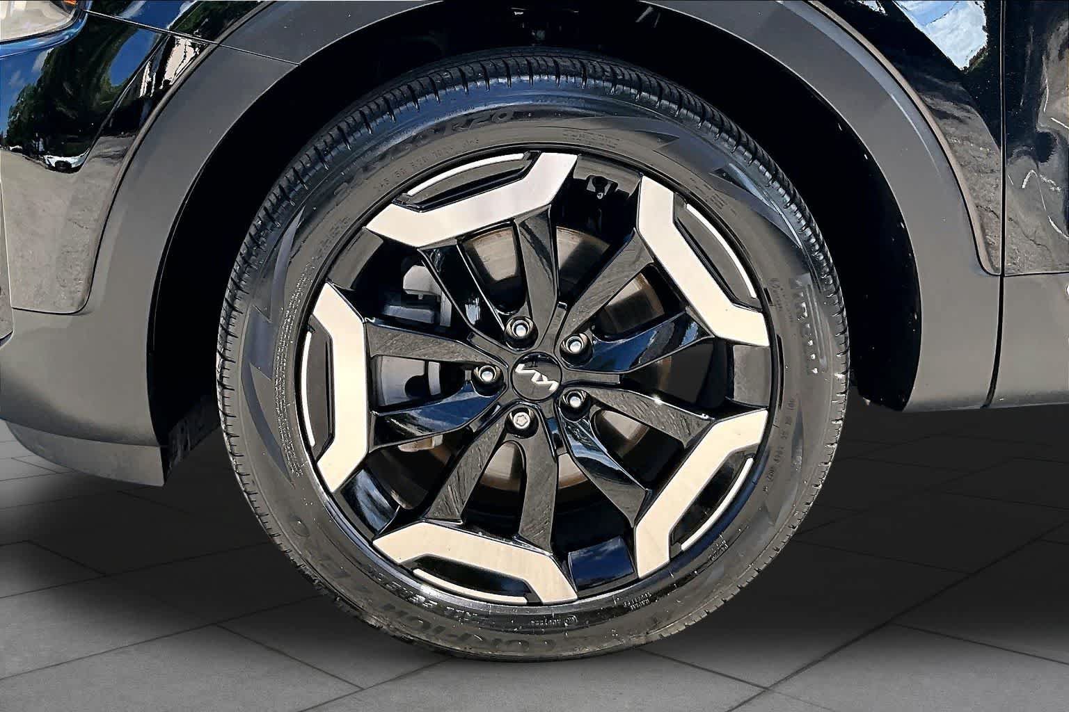 Used 2023 Kia Telluride S w/ S Sunroof Package AWD/4WD image 11