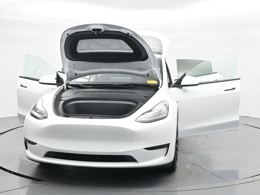 Used 2023 Tesla Model Y Long Range AWD/4WD image 38