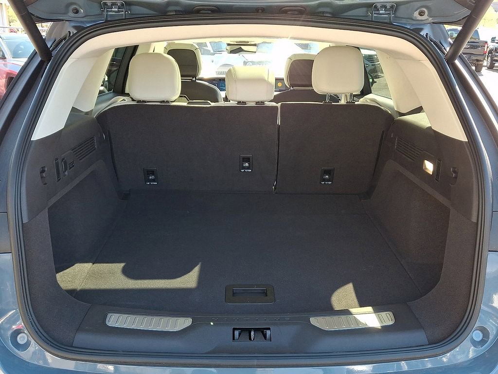 Used 2025 Lincoln Nautilus Black Label AWD/4WD image 28