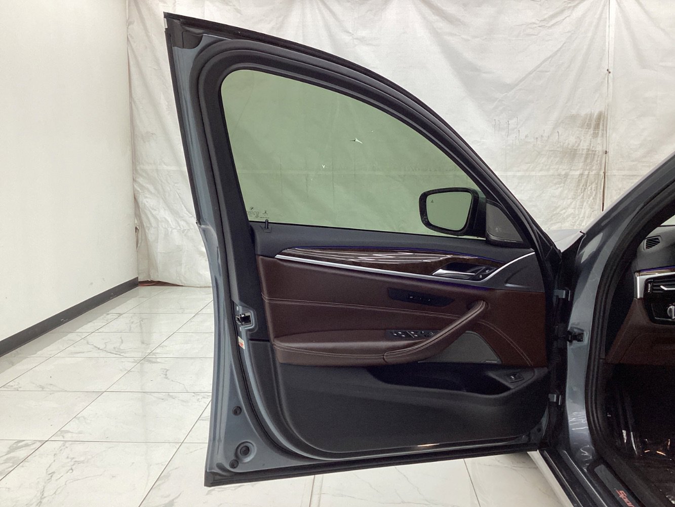 Used 2019 BMW 540i xDrive w/ Convenience Package image 18